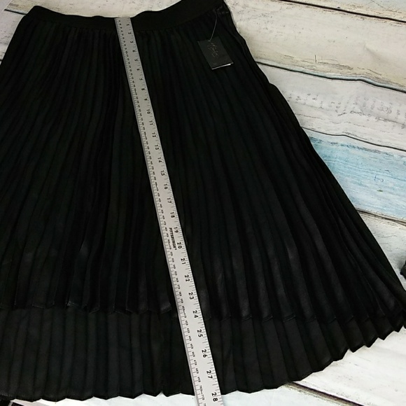 THALIA Sodi black tea length accordion pleat skrit - Picture 7 of 8